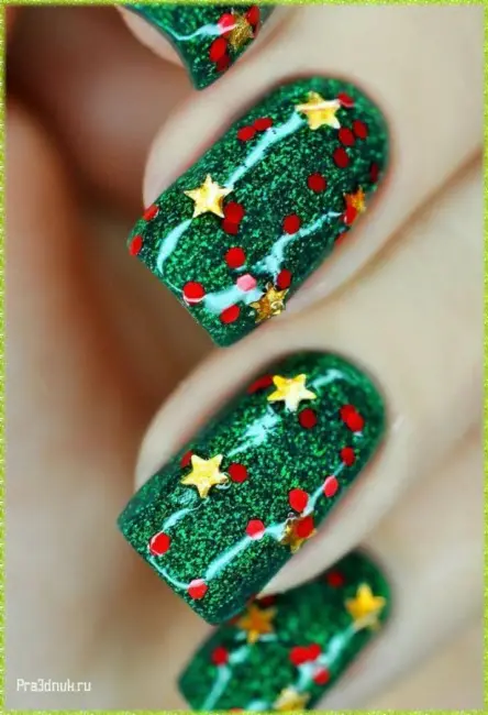 яркие зеленые ногти новогодние